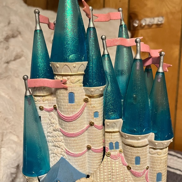 Blue and Cream Castle Playset - Picture 6 of 8